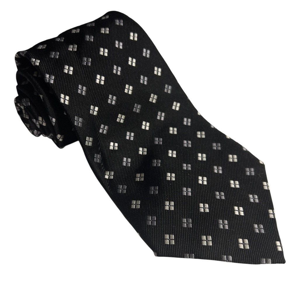 IRVINE PARK Silk Tie Stain Resistant Classic Black & White Geometric‎ Foulard